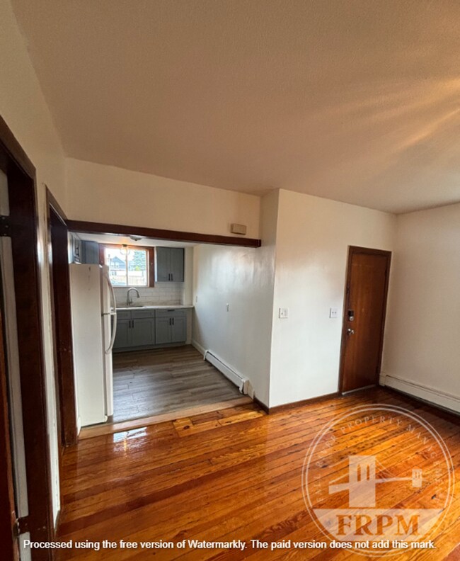 Photo - 90 Montaup St Apartment