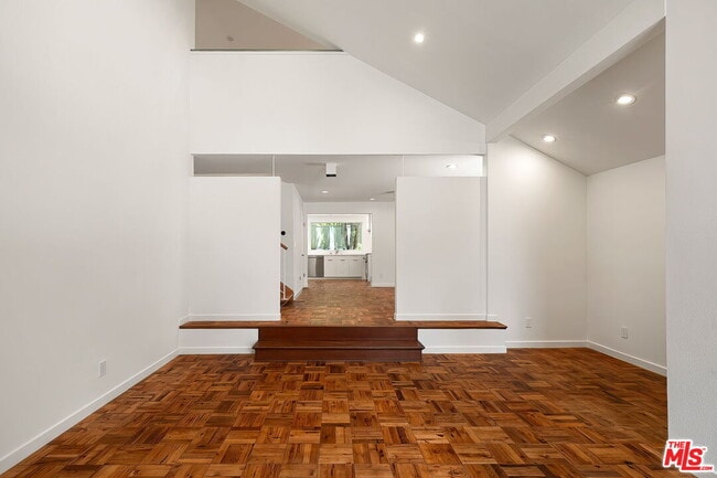 Building Photo - 10311 Clusterberry Ct