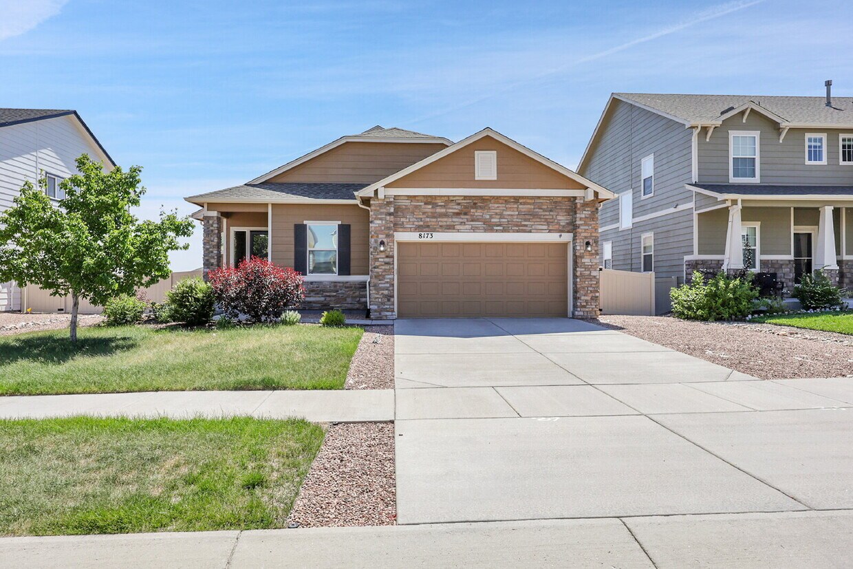 Foto principal - $2,995.00 - 6 Bedrooms, 3 Bathrooms, Singl...