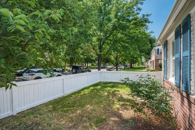 Photo - 1267 Leyden St Townhome