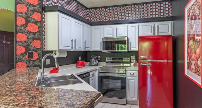 Building Photo - 8447 Crystal Cove Loop