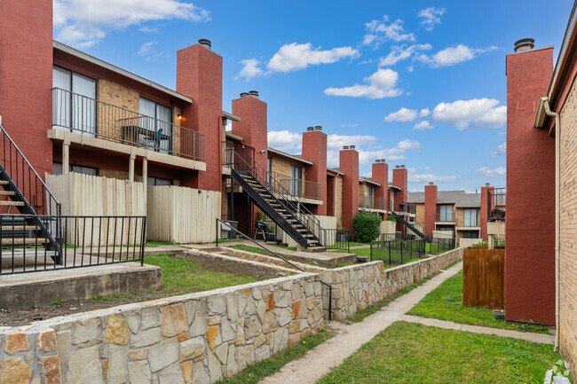 Building Photo - Chula Vista Apartments