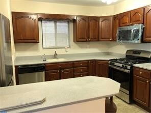 Foto del edificio - 15131 Beverly Dr
