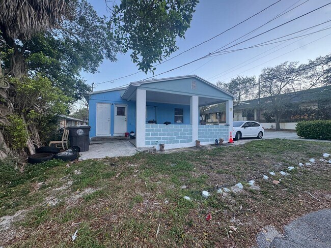 Foto del edificio - 1110 N Sapodilla Ave