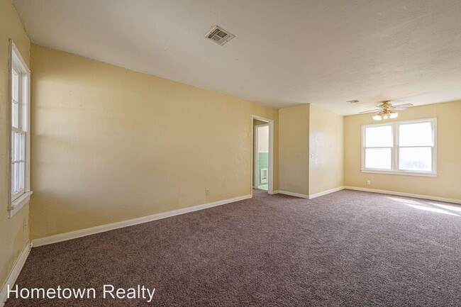 Building Photo - 2 br, 1 bath House - 306 W Mimosa Drive