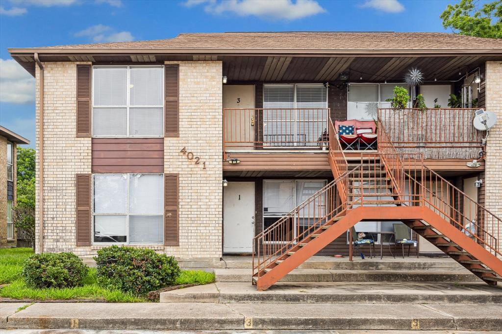 Foto principal - 4021 Briar Hollow Dr