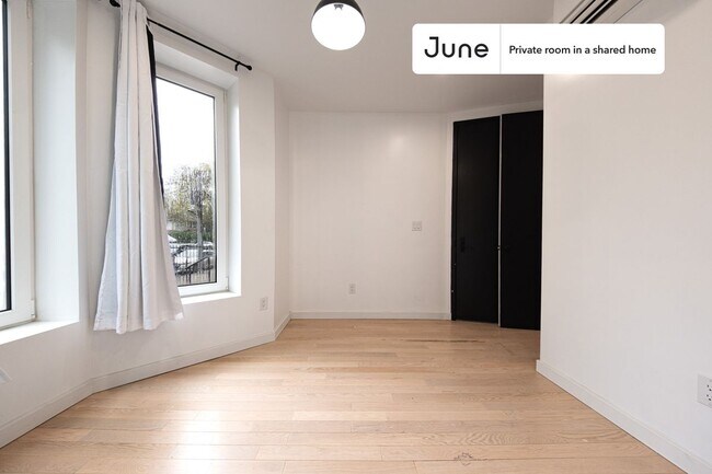 Foto del edificio - Room in Shared 4 bed/2 bath home in Ditmas Park