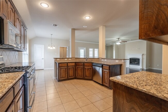 Foto del edificio - 1112 Hiddencreek Dr