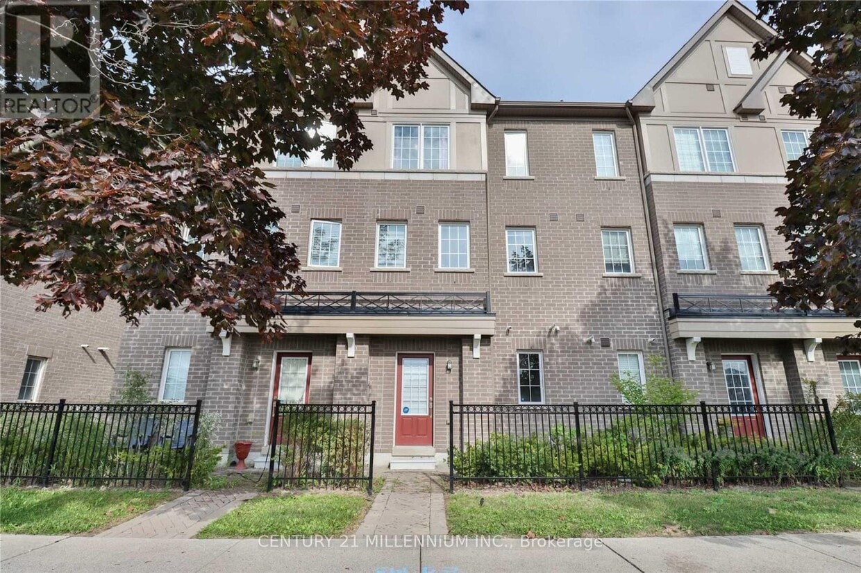 Photo principale - 496 Rossland Rd W