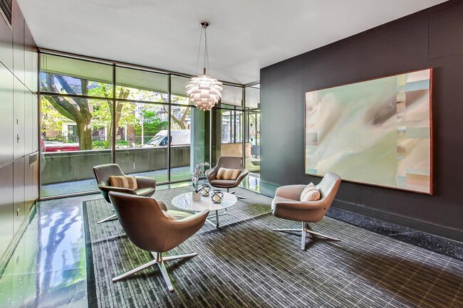 Foto del edificio - 3100 N Lake Shore Dr