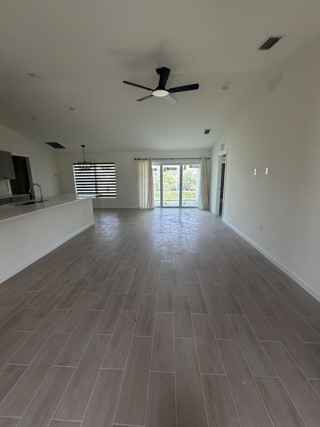 Foto del edificio - 1721 NE 23rd St