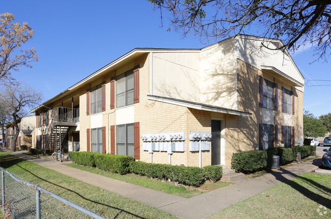 Building Photo - Barry Place