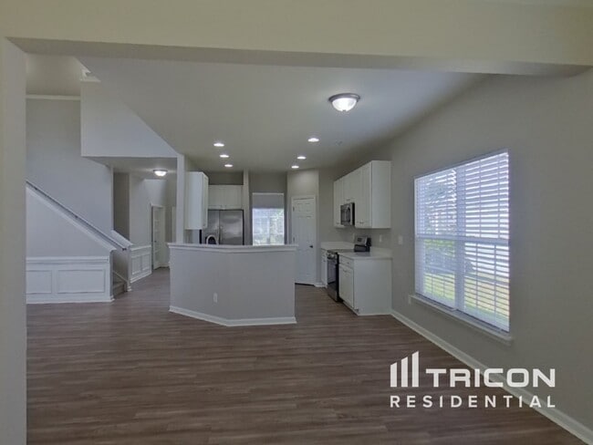 Building Photo - 7135 Tabor Falls Dr