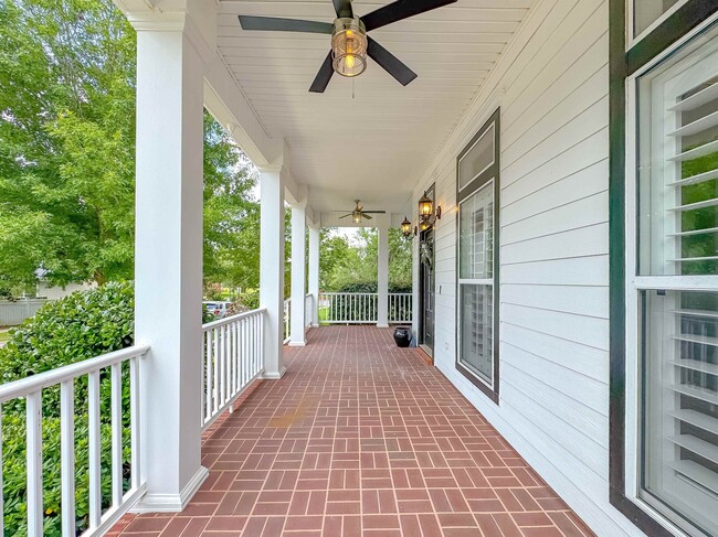 Building Photo - 3261 Carollton Dr