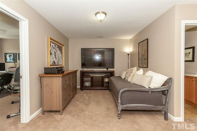 Building Photo - Rooms for rent in a shared home