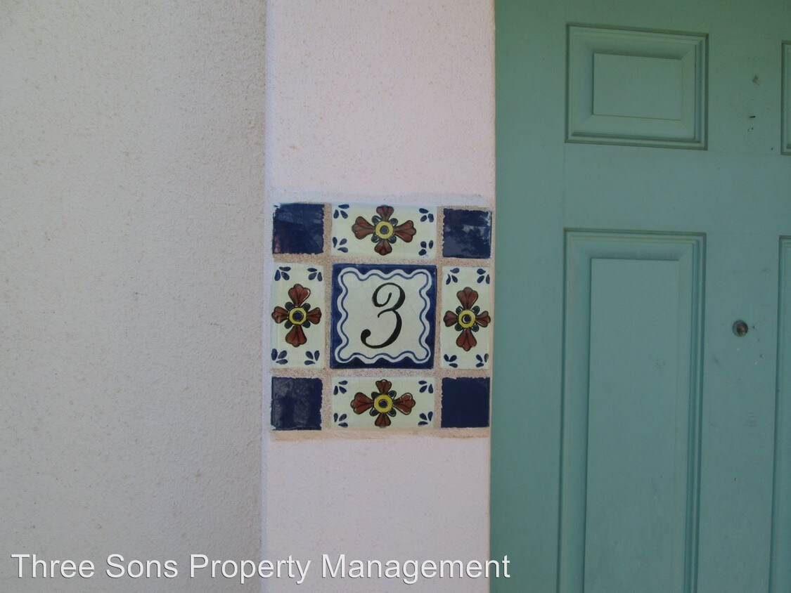 Primary Photo - 509 Alvarado Dr SE