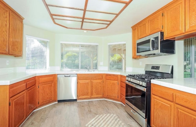 Foto del edificio - 41234 Crispi Ln