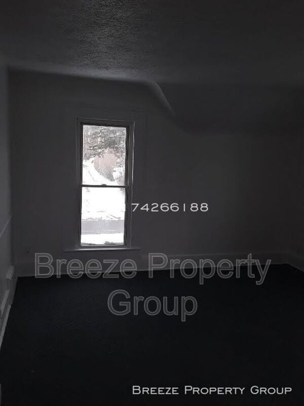 Building Photo - 331.5 N Jameson Ave