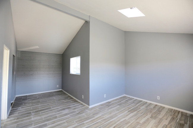 Building Photo - 1169 N Escondido Blvd