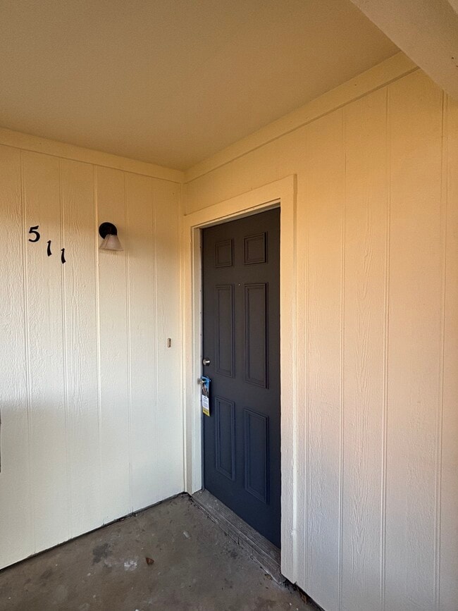 Building Photo - 511 Crowley Rd