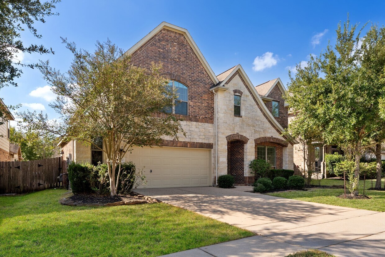 Foto principal - 8422 Misty Mountain Trail Ln