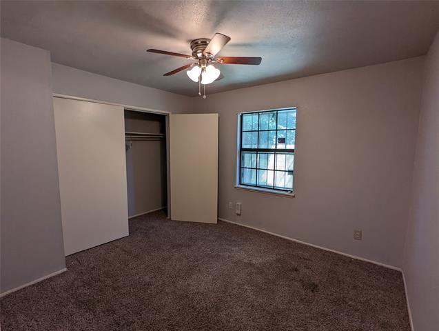 Building Photo - 9547 Brewster St