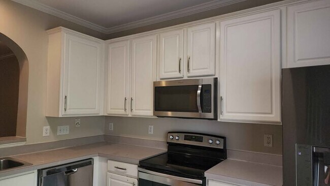 Foto del edificio - 2222 Valley Haven Dr