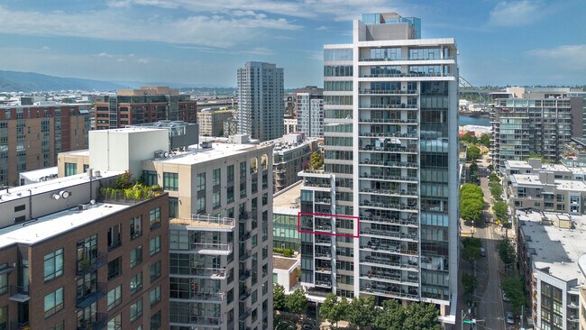 Foto del edificio - 1001 NW Lovejoy St