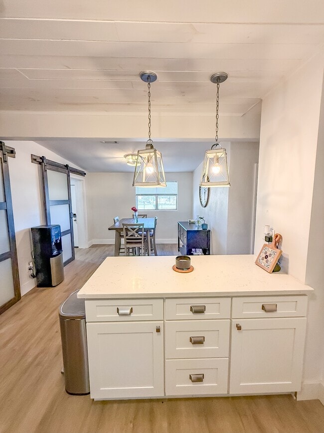 Foto del edificio - 76 Carson Dr NE