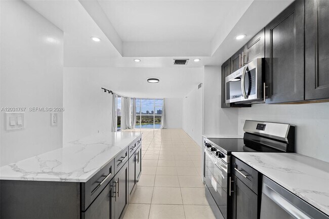 Foto del edificio - 20505 E Country Club Dr