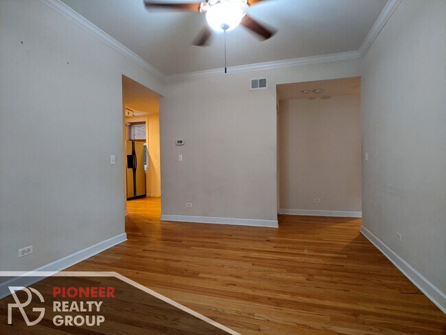 Building Photo - 3242 N Clifton Ave