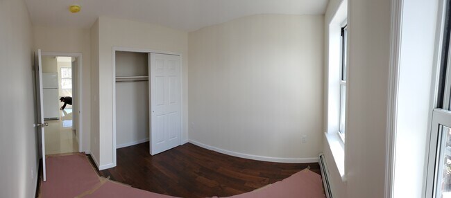 Bed - 3115 97th St