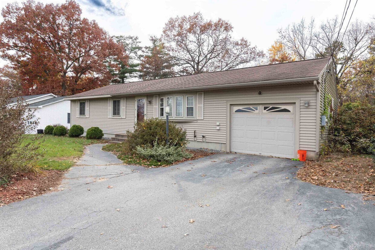 Primary Photo - 445 Westwood Dr