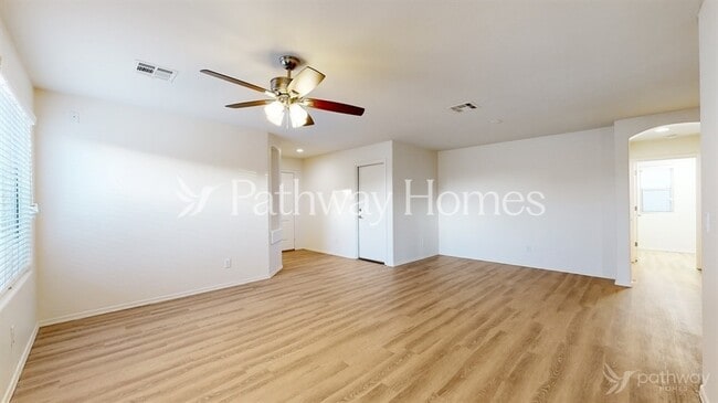 Building Photo - 44336 W McClelland Dr