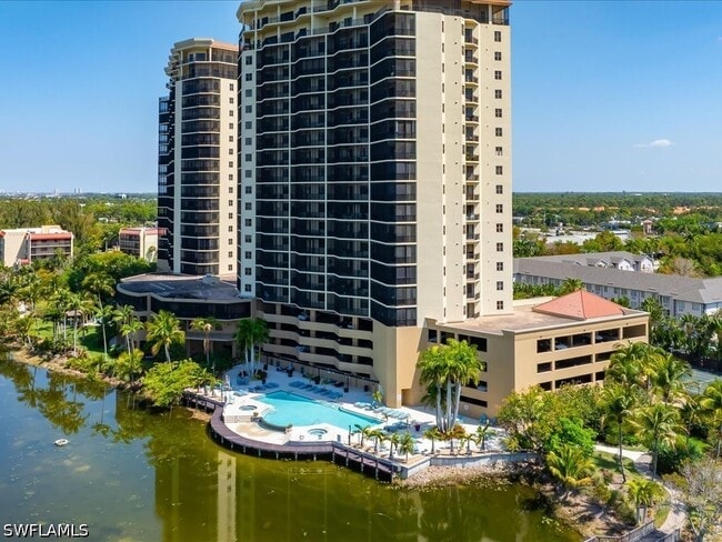 Foto del edificio - 14380 Riva Del Lago Dr