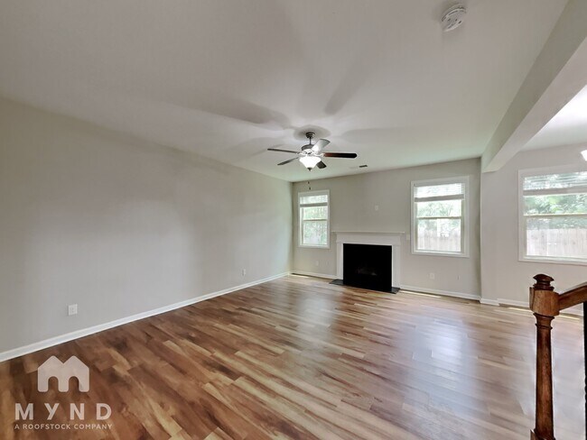 Foto del edificio - 541 Lanier Ct