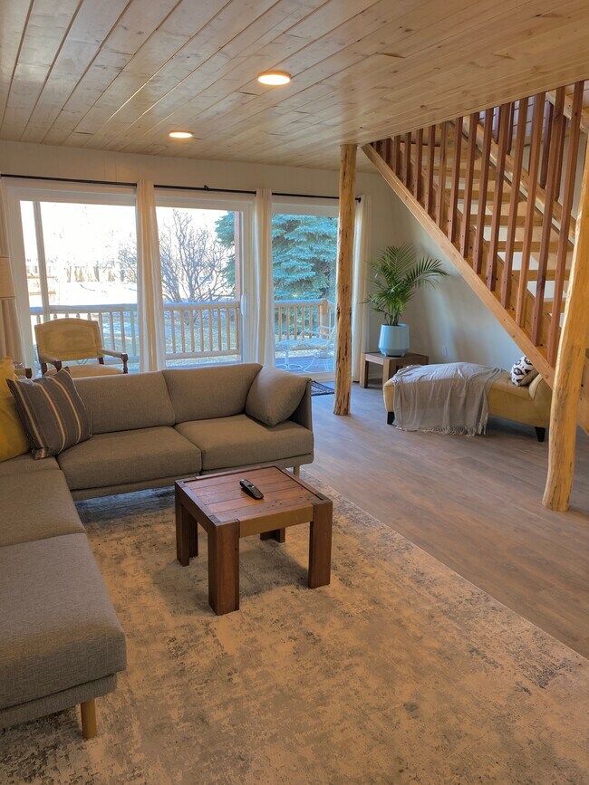 Living Room - 1343 Bitterroot Dr