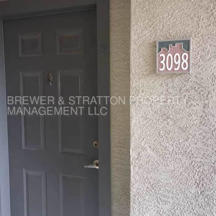 Primary Photo - 5401 E Van Buren St