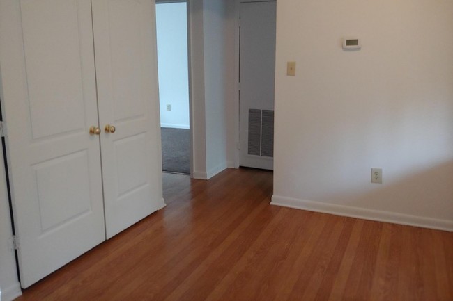 Dining Rm with Laundry room hookup - 408 Whiteville Rd NW