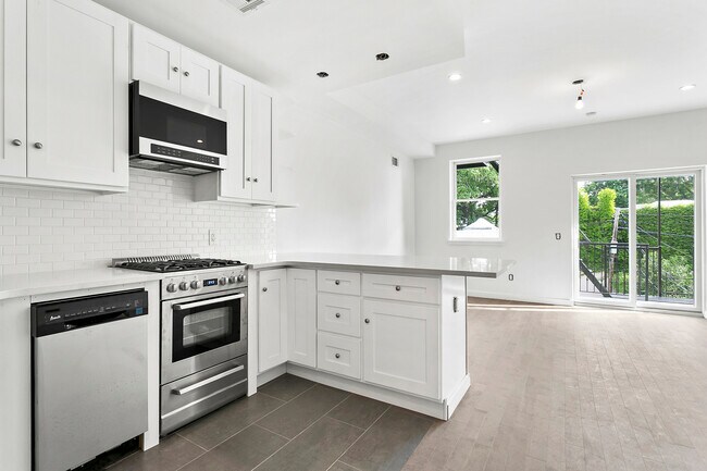 Building Photo - 455 Prospect Ave