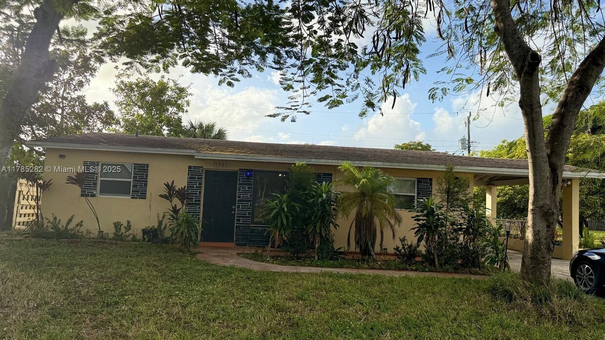Foto principal - 1321 NW 50th Ave
