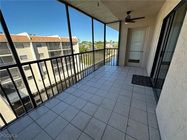 Foto del edificio - 9395 Pennsylvania Ave