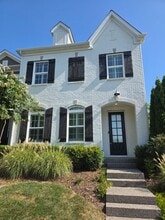 Building Photo - 967 Innsbrooke Ave