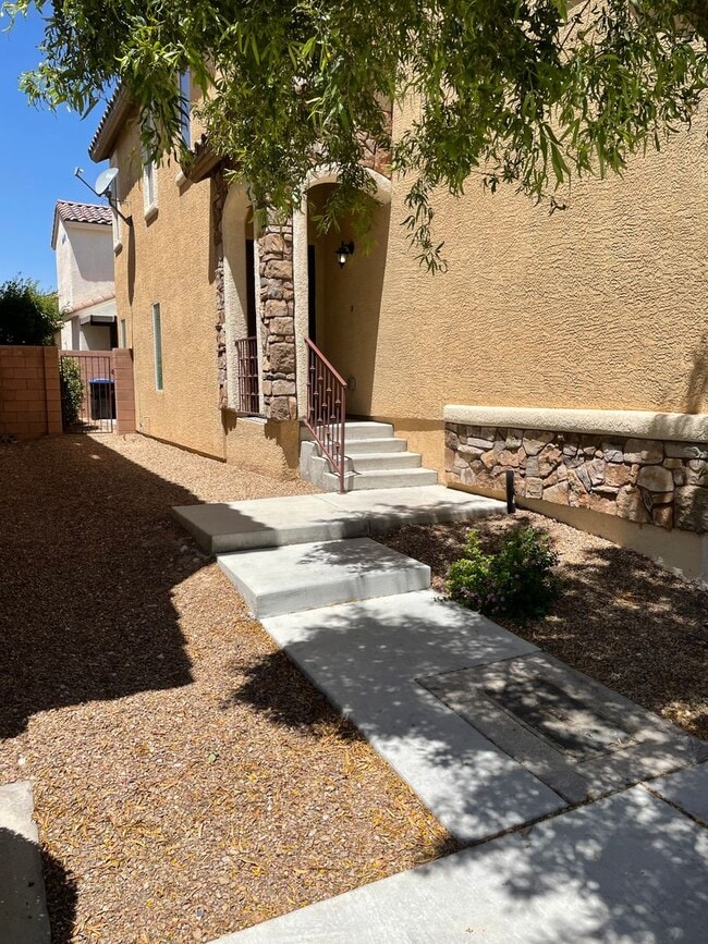 Building Photo - **Available February 9, 2026**