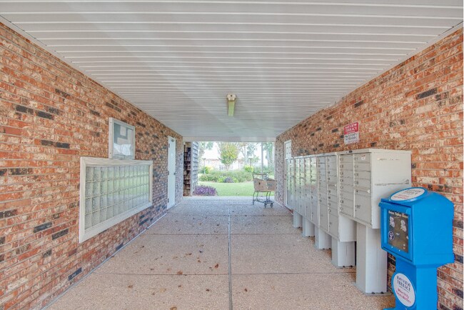 Building Photo - Waterfront Bayview Terrace Condo – Updated 2BR, 1.5BA, Open Layout, No Pets – Minutes to Beaches,...