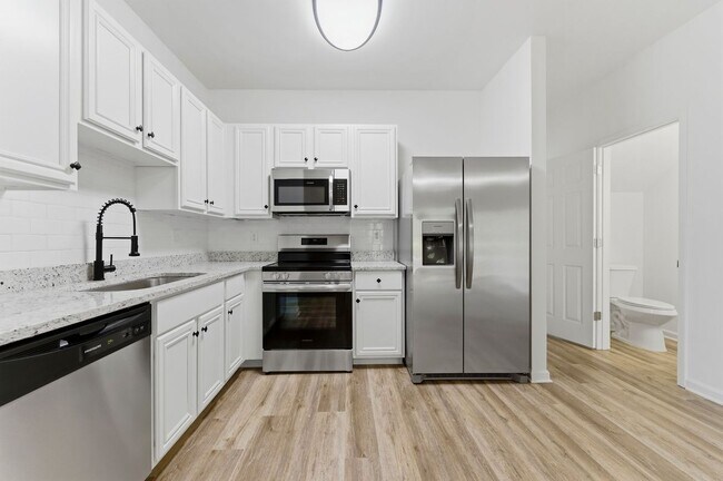 Foto del edificio - 585 McWilliams Rd SE