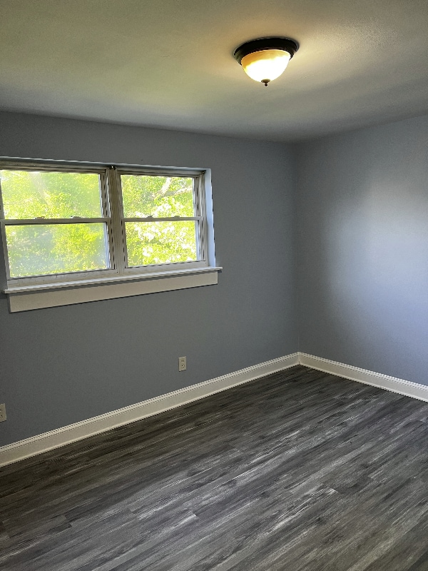 Building Photo - 4810 Quarles St NE