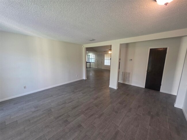 Building Photo - 11119 Sageburrow Dr