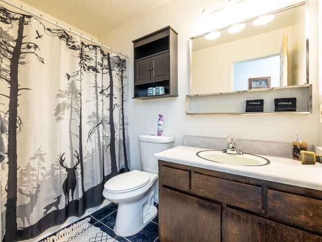 Building Photo - 3 Bedroom Single Family Home in Colfax