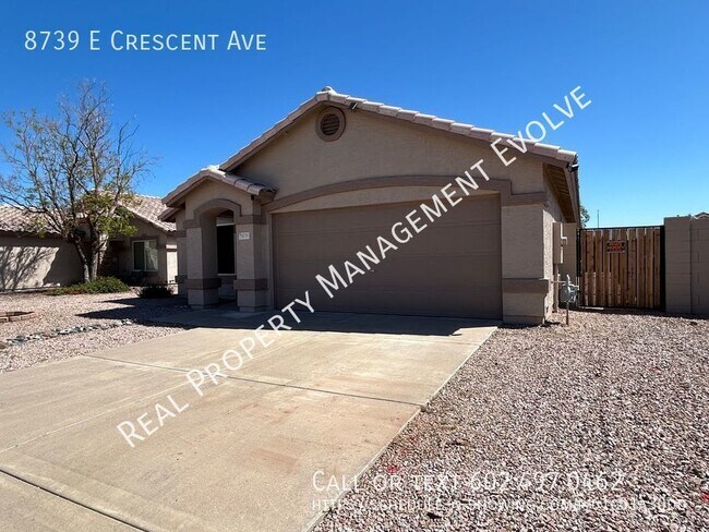 Foto del edificio - POOL MAINTENANCE INCLUDED!